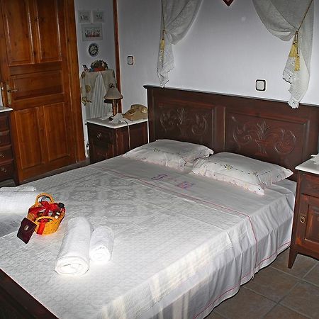 Villa Katoikia Me Ta Pitharia Prínos Exterior foto