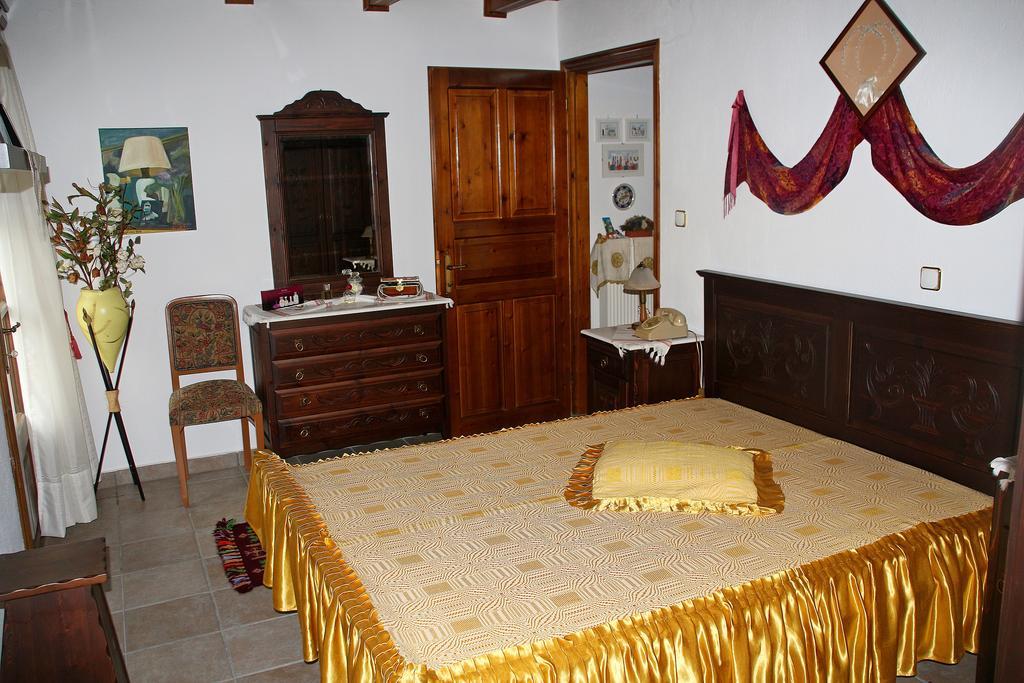Villa Katoikia Me Ta Pitharia Prínos Exterior foto